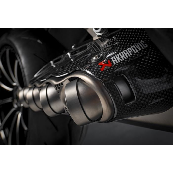 Ducati diavel akrapovic on sale