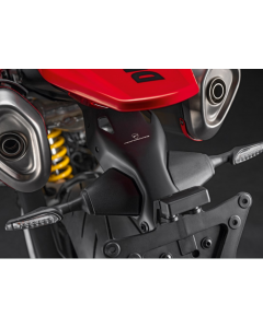 Portatarga omologato per Ducati Hypermotard 698